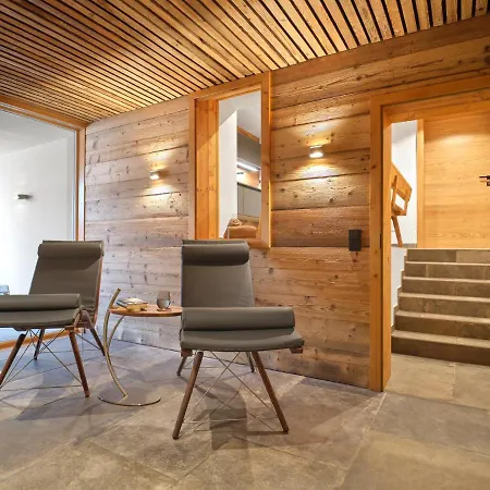 Hill - 73 By Aa Homes Apartment *