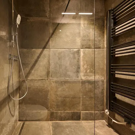 Hill - 73 By Aa Homes *
