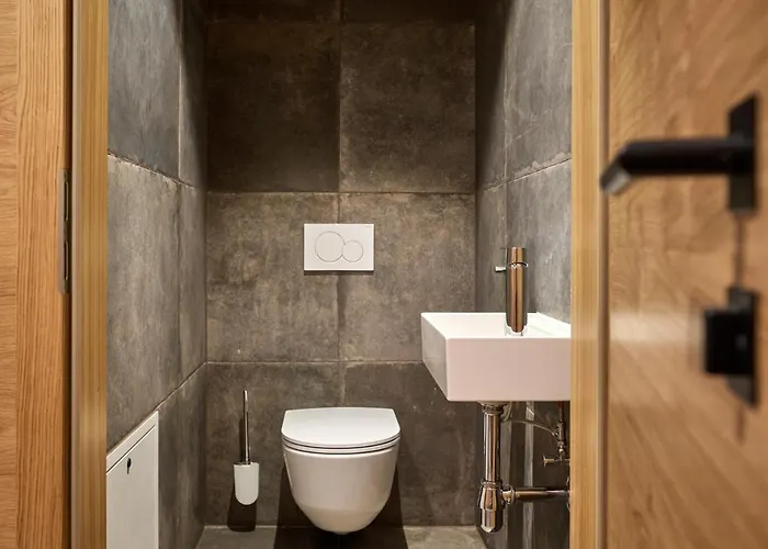 Hill - 73 By Aa Homes