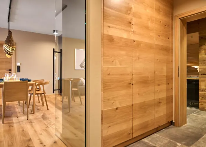 Hill - 73 By Aa Homes Apartment *