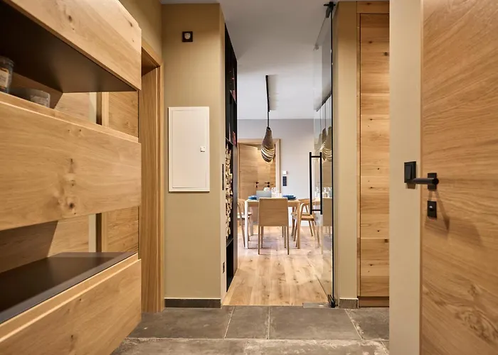 Apartment Hill - 73 By Aa Homes