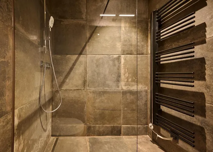 Hill - 73 By Aa Homes *